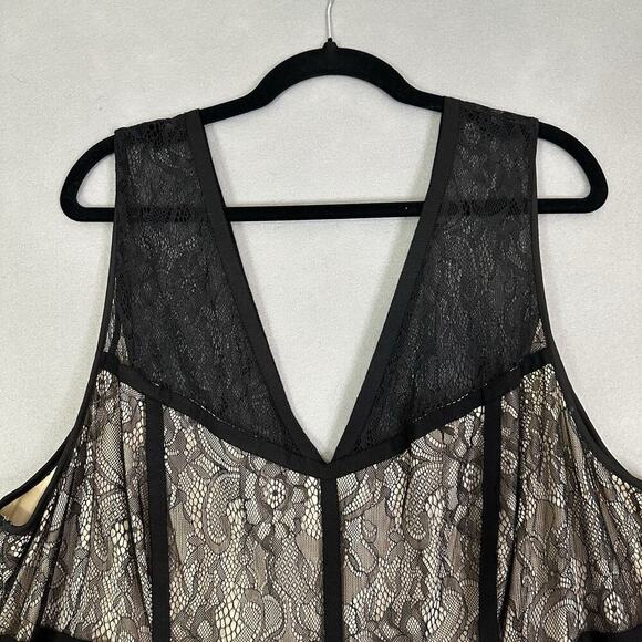 Torrid Dress Women Plus Sz 26 Lace V-Neck Fit & Flare Romantic Night Out Holiday - Picture 3 of 16